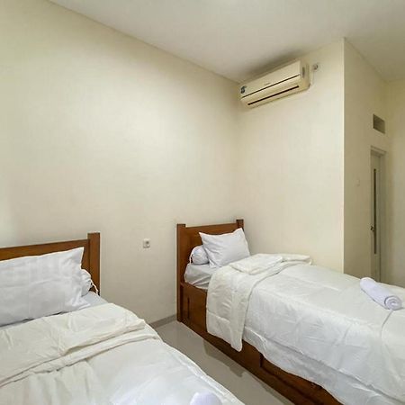 Nipa Guest House Near Universitas Widyagama Mitra Reddoorz Blimbing  المظهر الخارجي الصورة