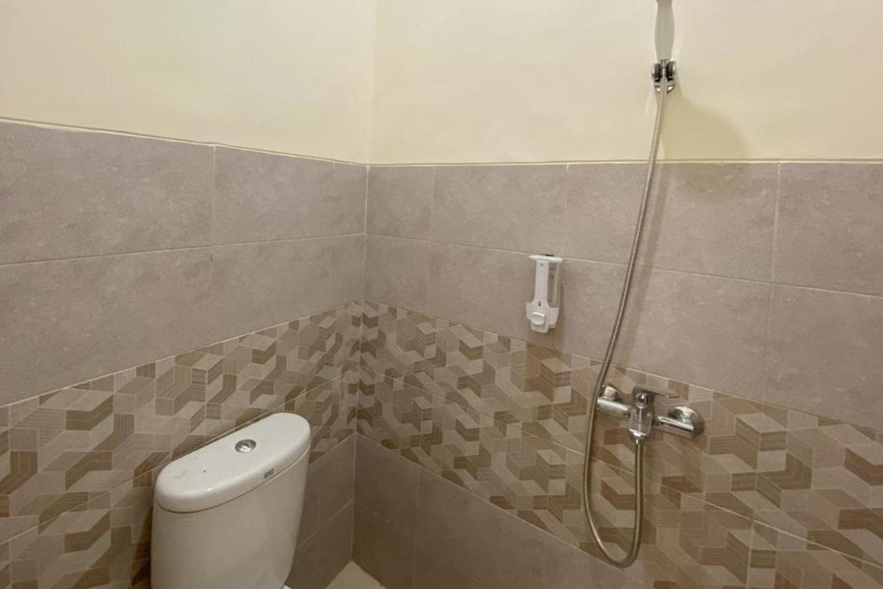 Nipa Guest House Near Universitas Widyagama Mitra Reddoorz Blimbing  المظهر الخارجي الصورة
